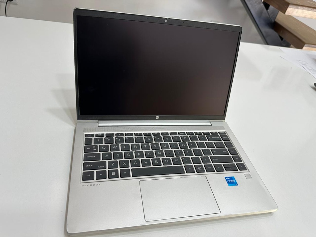HP 440G8